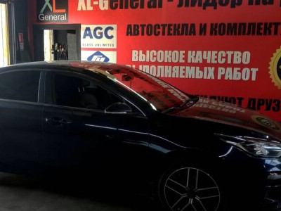 Установка лобового стекла Kia Cerato BD 2018-
