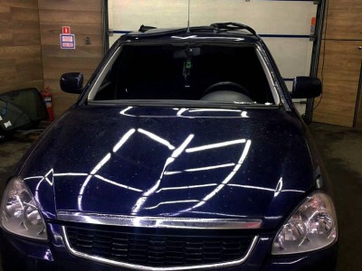 Установка лобового стекла Lada Priora