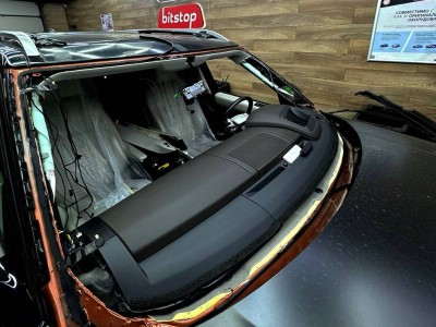 Установка лобового стекла Lаnd Rovеr Discovеry 2014-