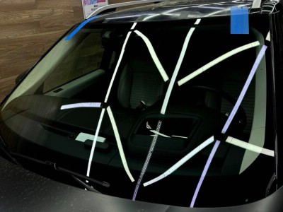 Установка лобового стекла Land Rover Discovery Sport 2014-