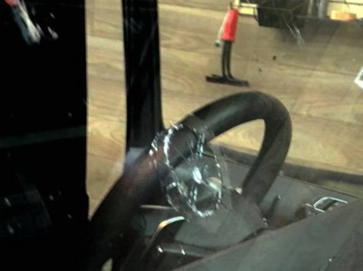 Установка лобового стекла Mercedes Benz G-class -