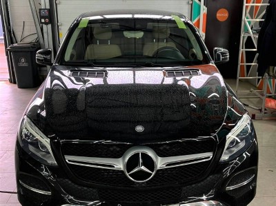Установка лобового стекла Mercedes-Benz GLE -