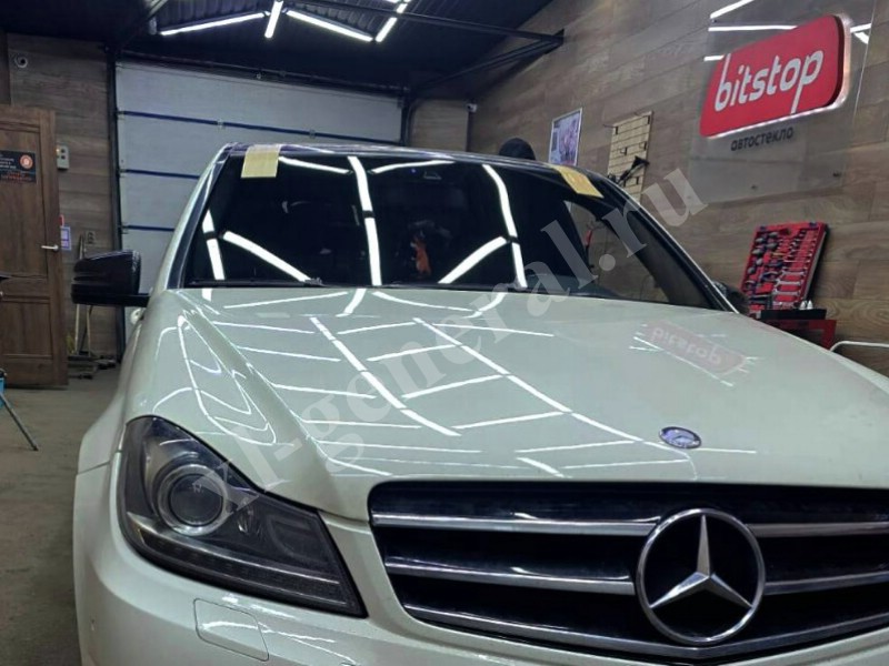 Установка автостекла Mercedes-Benz W204