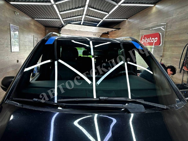 Установка автостекла Mercedes Vito -
