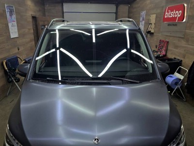 Установка лобового стекла Mercedes W447 -