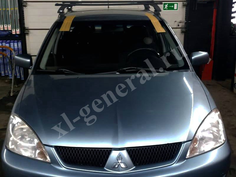 Установка лобового стекла Mitsubishi Lancer IX 2003-2010