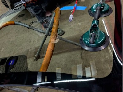 Установка лобового стекла Mitsubishi Outlander 2015-