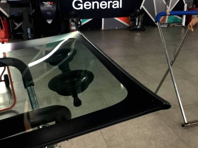 Установка лобового стекла Mitsubishi Outlander 2020-