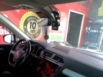 Установка лобового стекла Volkswagen Tiguan 2016-