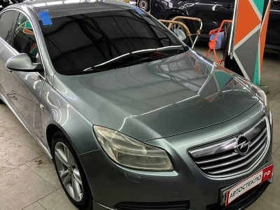 Установка лобового стекла Opel Insignia -
