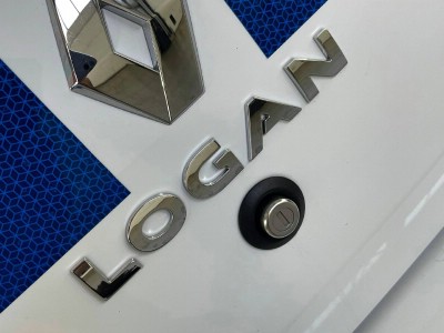 Установка лобового стекла Renault Logan II 2014-