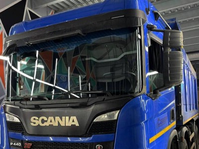 Установка лобового стекла Scania 6 -