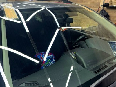 Установка лобового стекла Subaru Forester 2018-