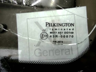 Установка лобового стекла Toyota Land Cruiser 1998-2007