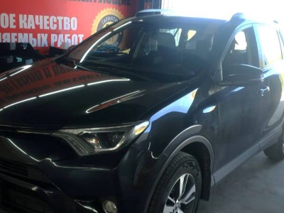 Установка лобового стекла Toyota RAV 4 2012-2019