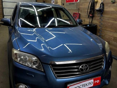 Установка лобового стекла Toyota Rav 4 -