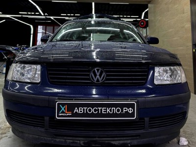 Установка лобового стекла Volkswagen Passat -