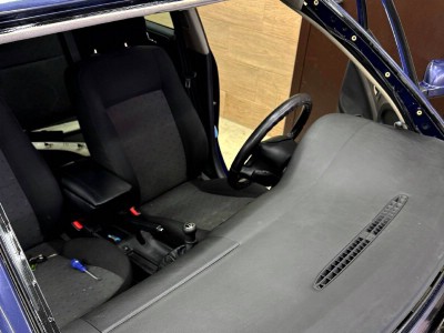 Установка лобового стекла Volkswagen Passat -