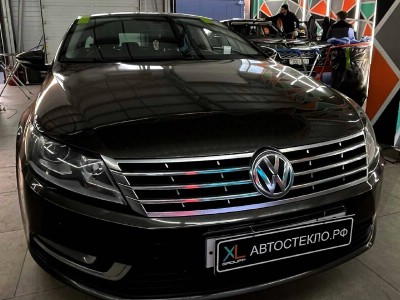 Установка лобового стекла Volkswagen Passat CC -